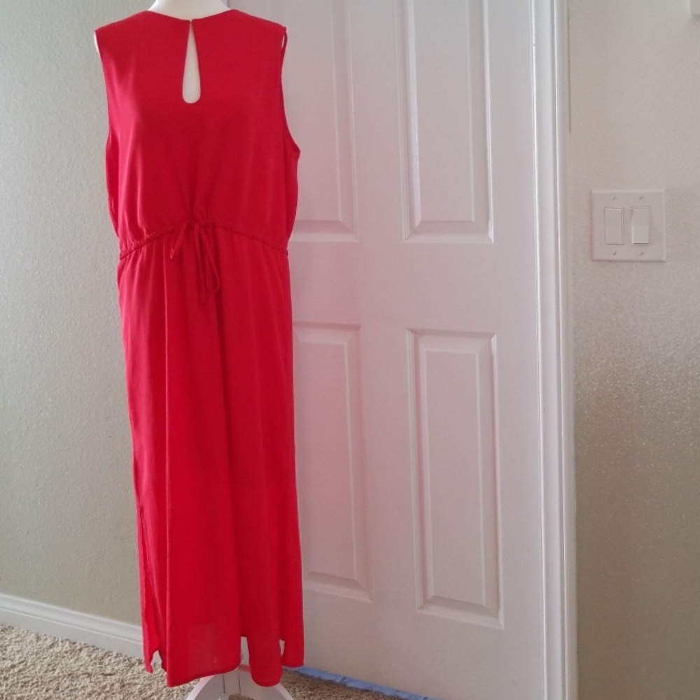 Charlene Henry Keyhole Maxi Dress